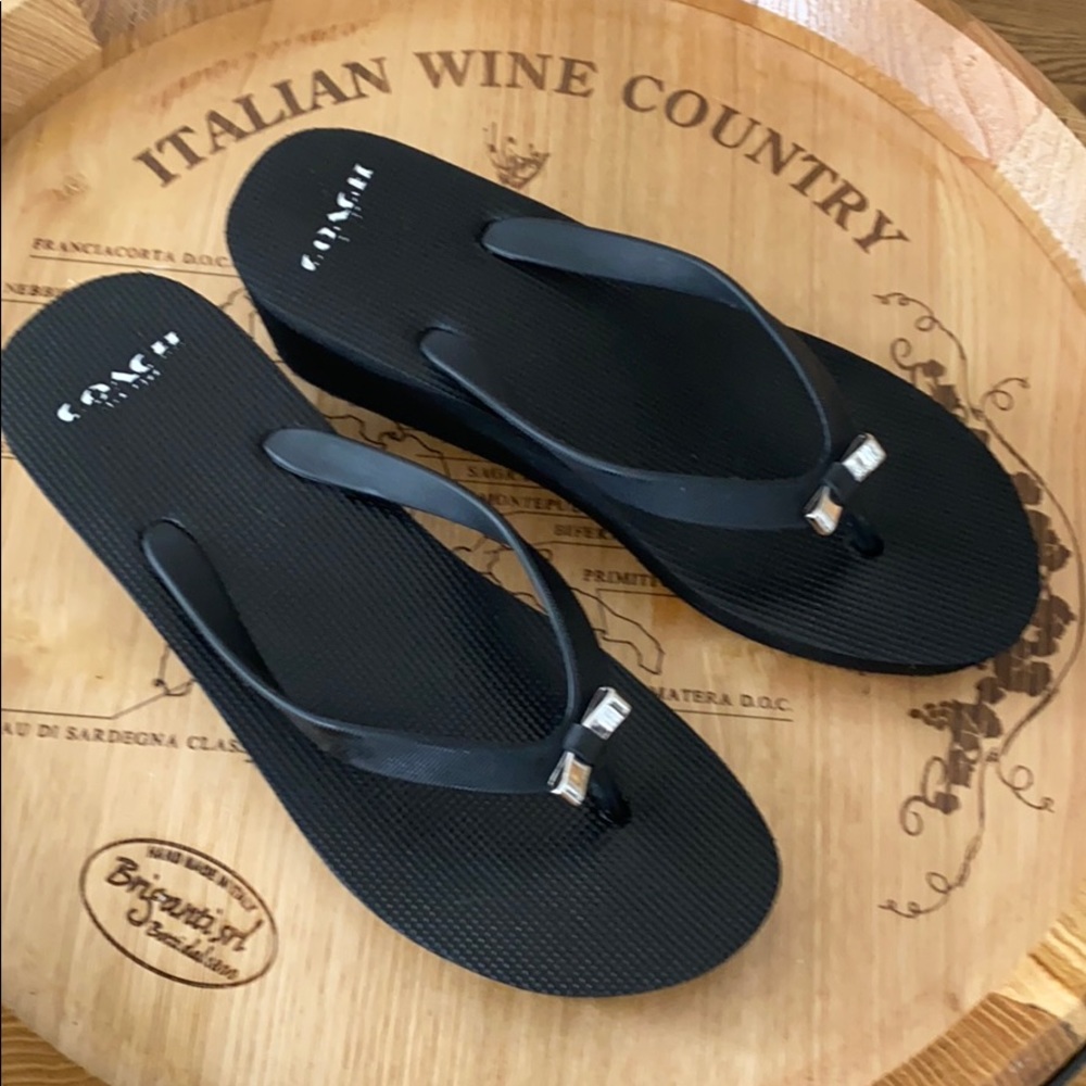 💕Coach - Authentic Wedge Flip Flops💕